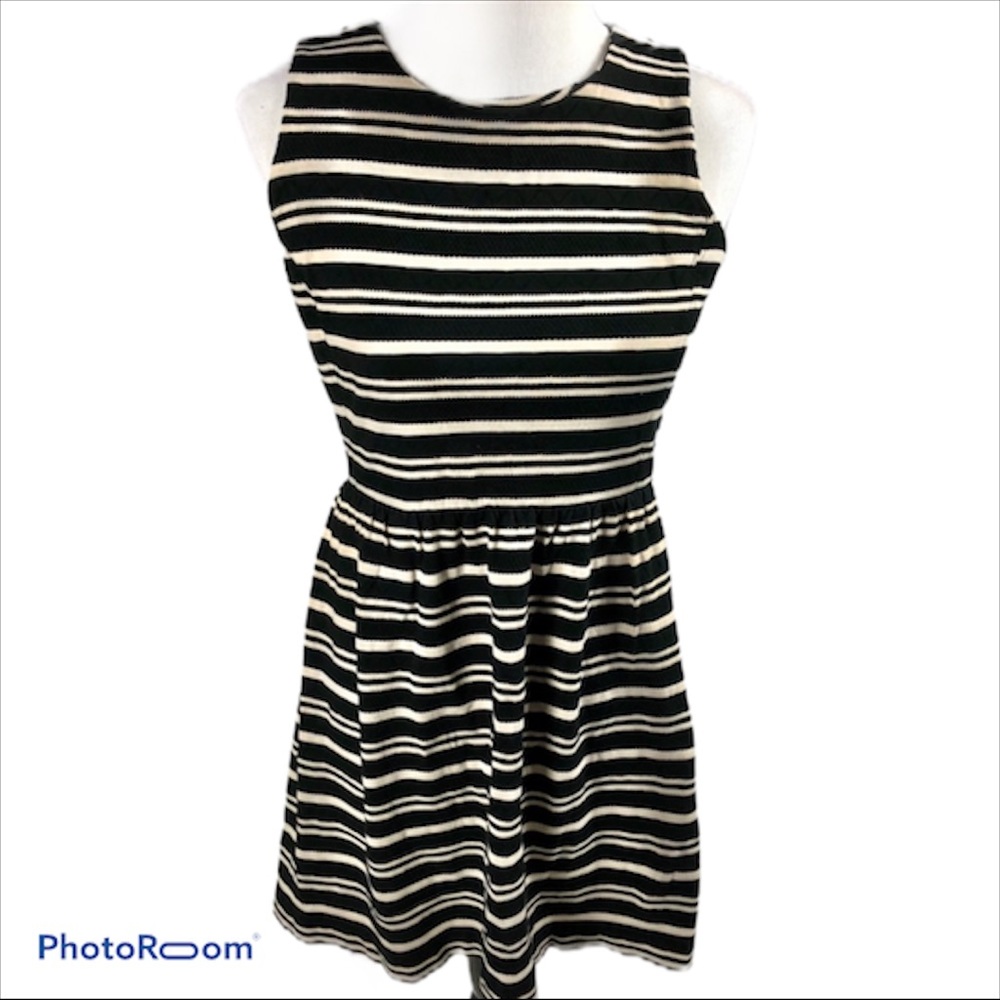 Madewell textured sleeveless striped dress black and cream sz Small
